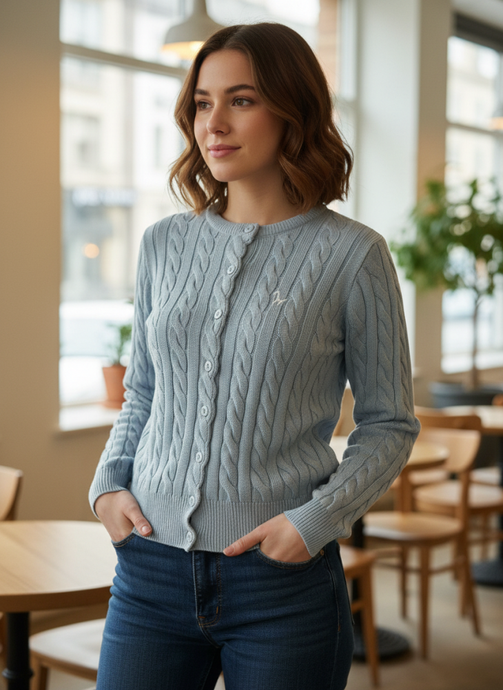 Isabell Werth Damen Cardigan Zopf hellblau